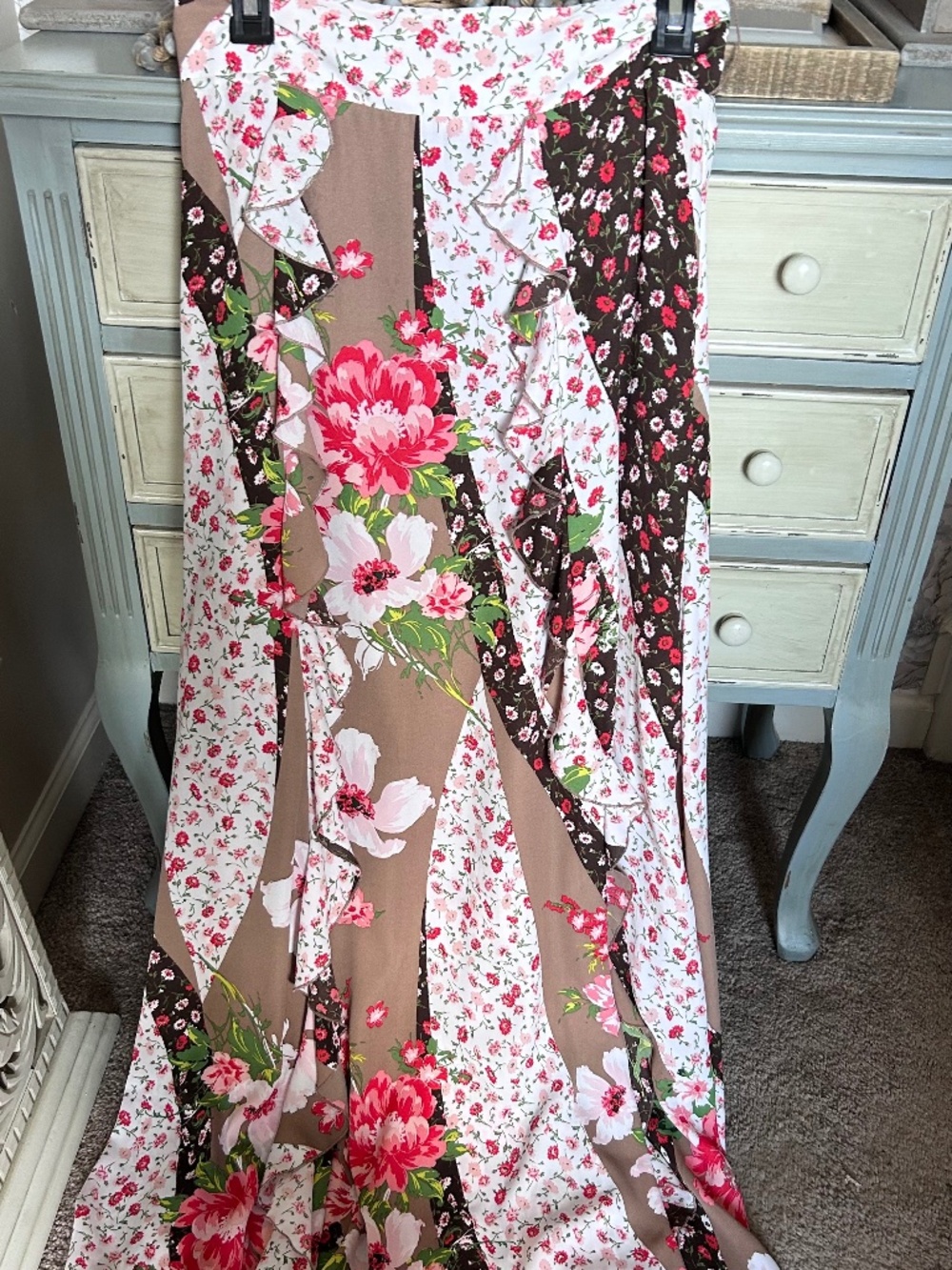 XS, New York and Co. flowy, ruffle skirt - Picture 1 of 2